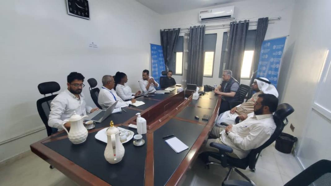 وفد جمعية النجاة الخيرية الكويتية وإدارة مؤسسة ينابيع الخير يقوما بزيارات لعدد من المانحين والمنظمات الدولية في اليمن